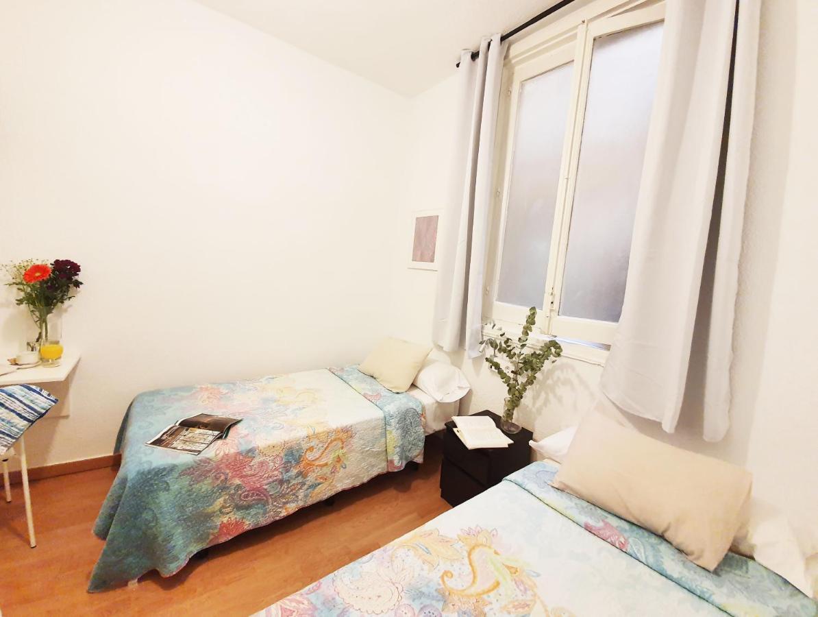 Hostal Alicante Мадрид Екстериор снимка