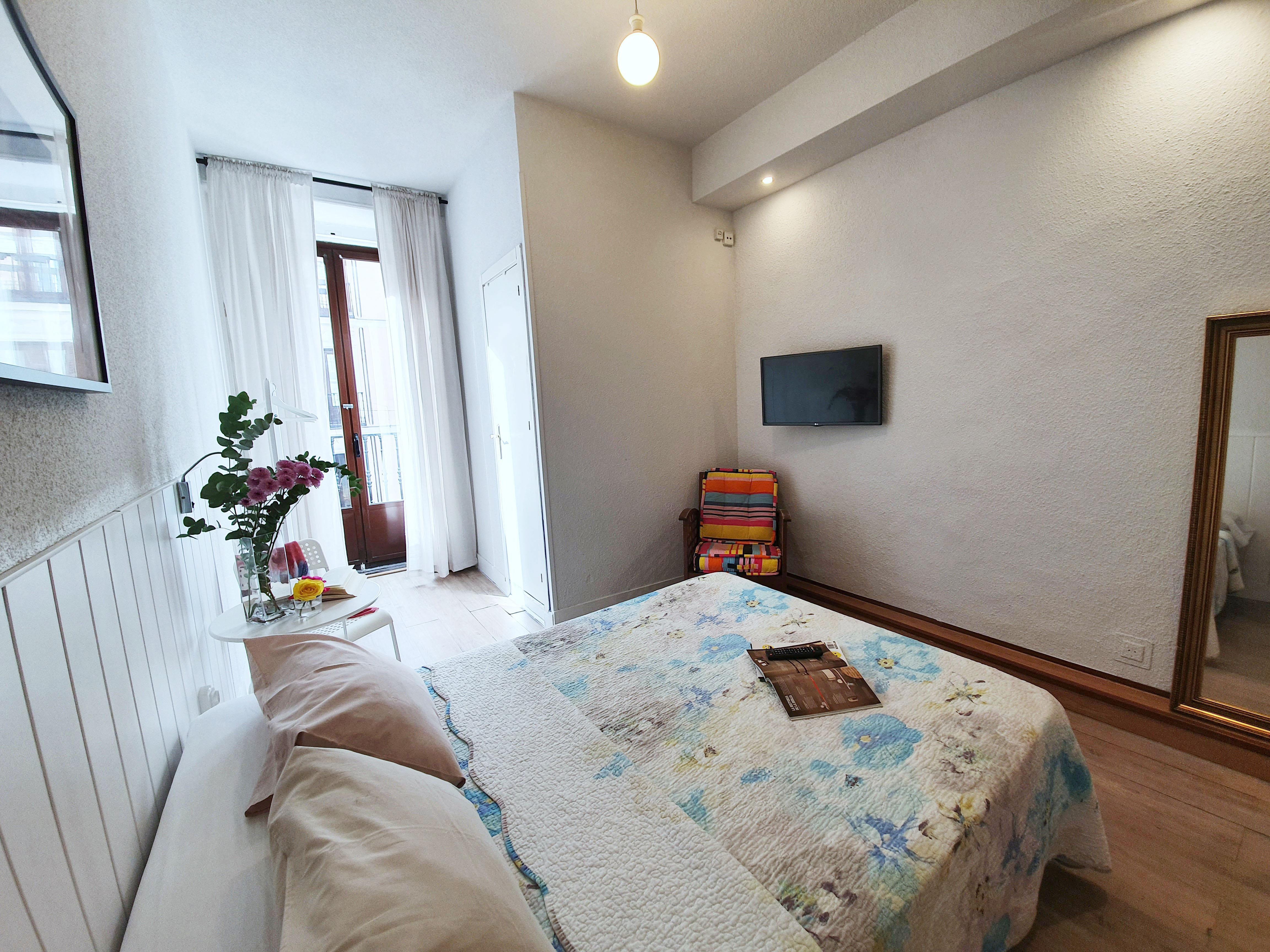 Hostal Alicante Мадрид Екстериор снимка